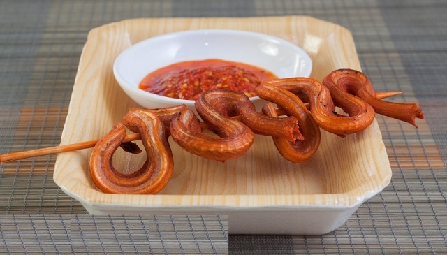 Đánh đề số mấy khi nằm mơ ăn thịt rắn?