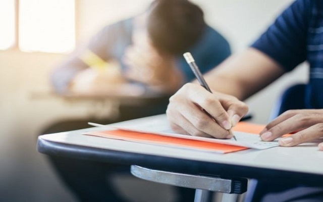 Chiêm bao thấy đi thi làm bài chưa xong là sao Chiêm bao thấy đi thi làm bài chưa xong là sao