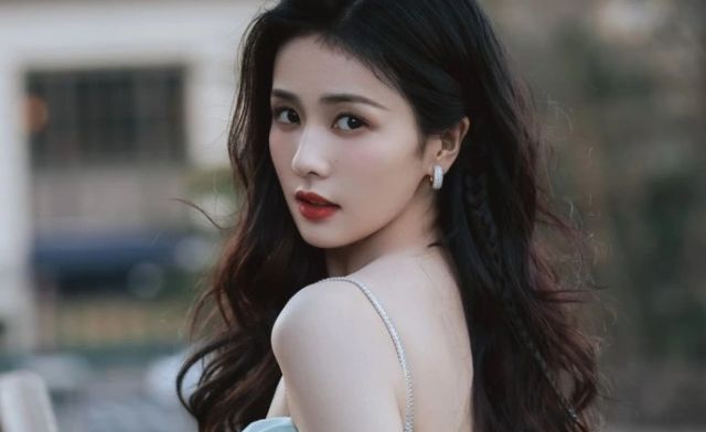 Mơ diễn viên nổi tiếng thường gắn liền với con số may mắn nào?