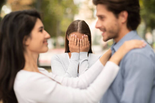 Nằm mơ thấy người yêu cũ kết hôn Nằm mơ thấy người yêu cũ kết hôn
