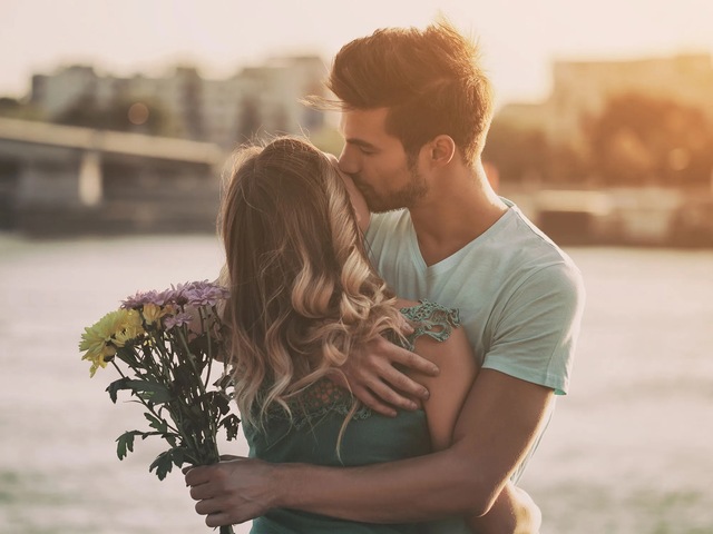 Tình yêu với người nổi tiếng ở đây cho thấy tham vọng lớn trong công việc. Tình yêu với người nổi tiếng ở đây cho thấy tham vọng lớn trong công việc.